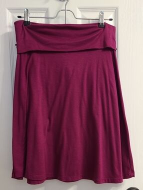 Old Navy Fold-Over Skirt in Berry